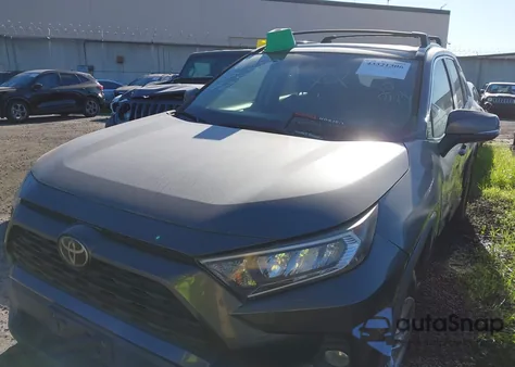 2019 Toyota Rav4 Xle из США, поврежденный, VIN JTMP1RFV5KD520130
